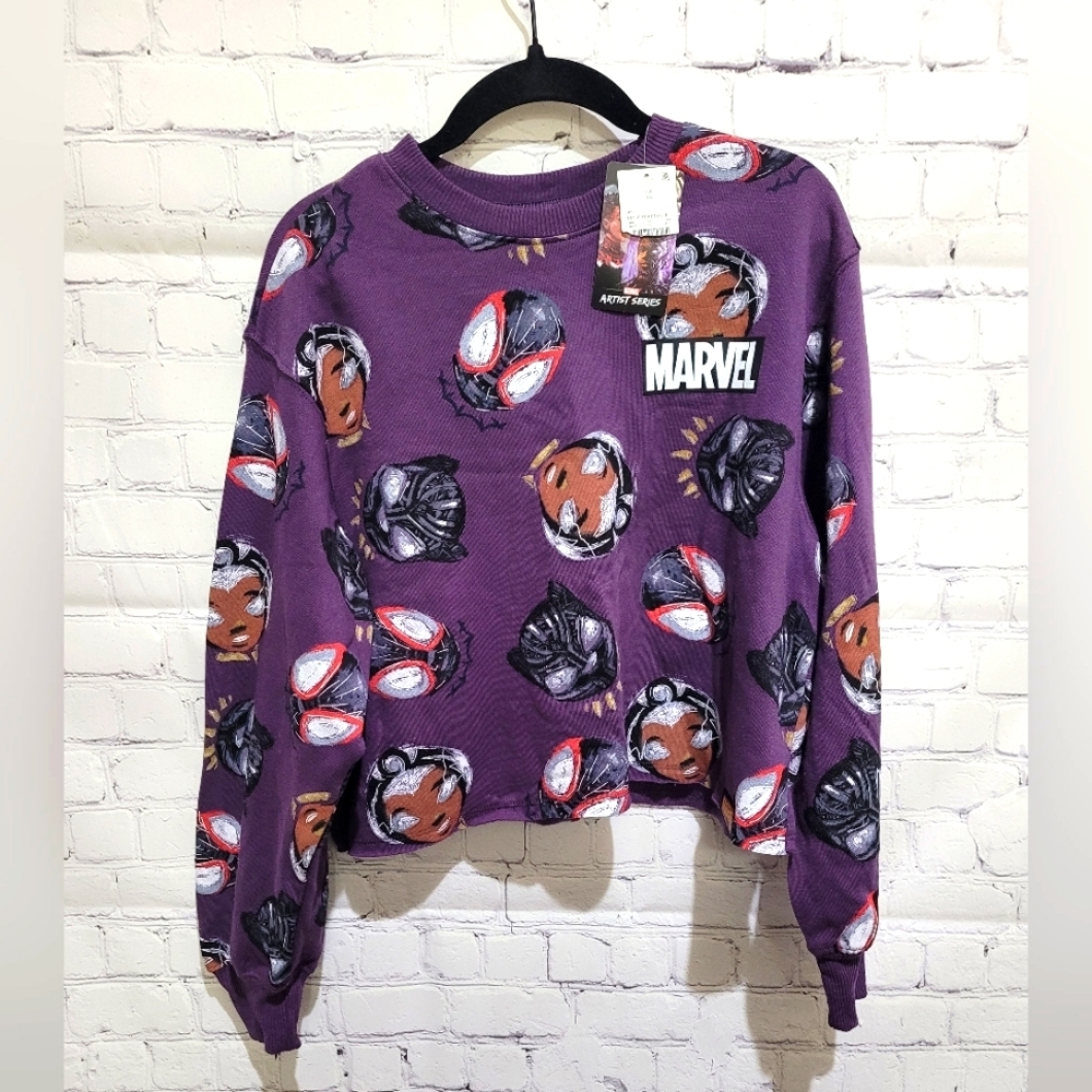 Marvel Artist Series Size XS NWT Graphic Sweatshirt‎